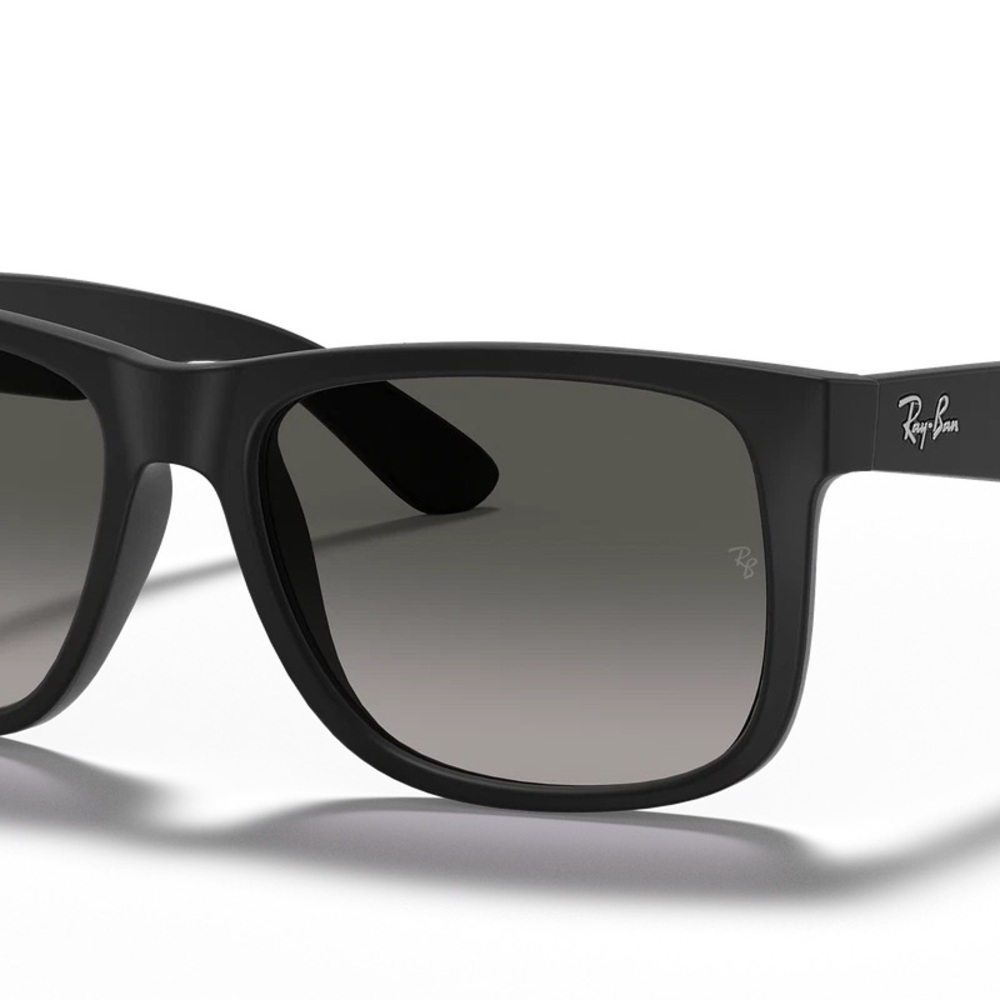 Ray-Ban Justin Classic Black/Dark Grey Gradient 51 mm Sunglasses RB4165 601/8G